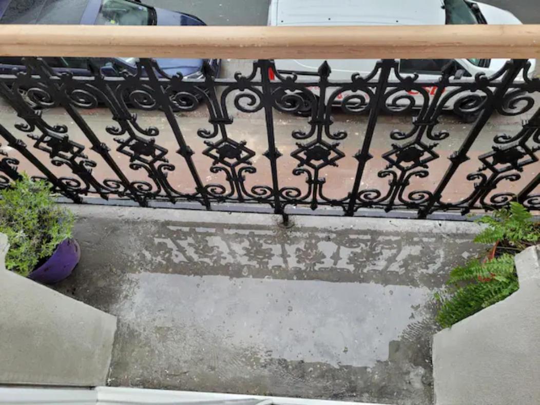 Brand New Iris Room With Private Bathroom And Balcony Брюссель Экстерьер фото